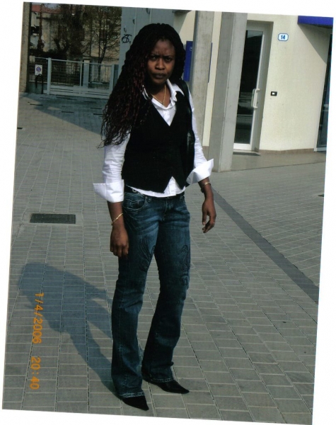  - click for next photo