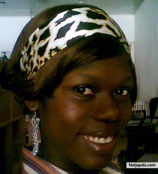 meluv d way i liv malyf - click for next photo