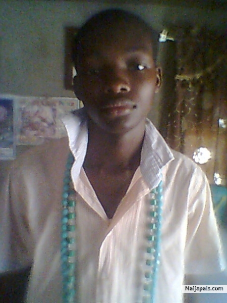 Emi noni - click for next photo