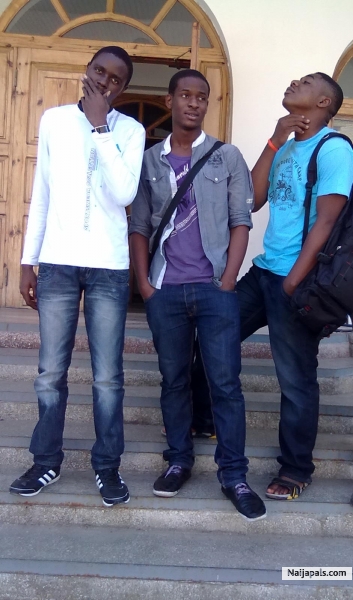  - click for next photo