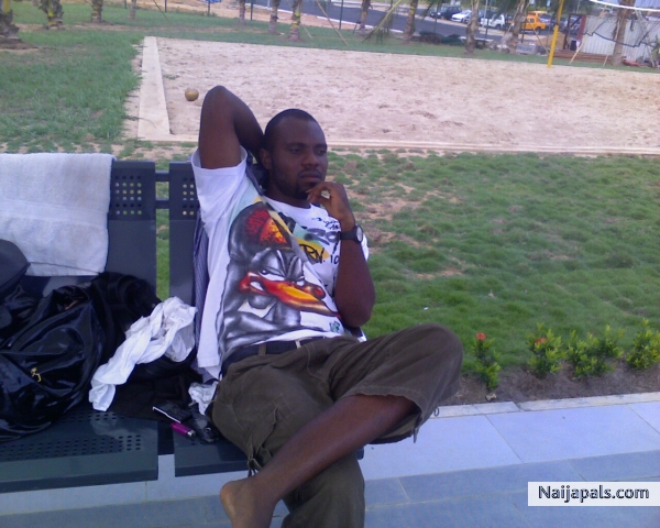 - click for next photo