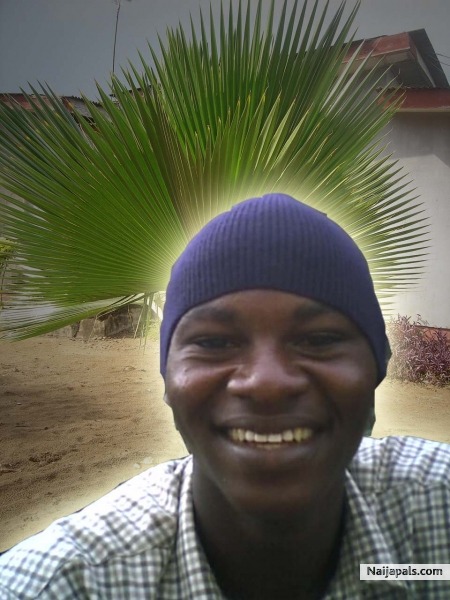 NICE SMILE - click for next photo