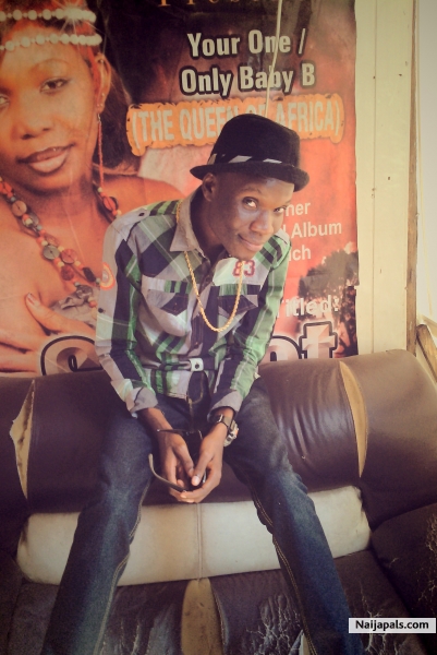 dereal_A2DS - click for next photo