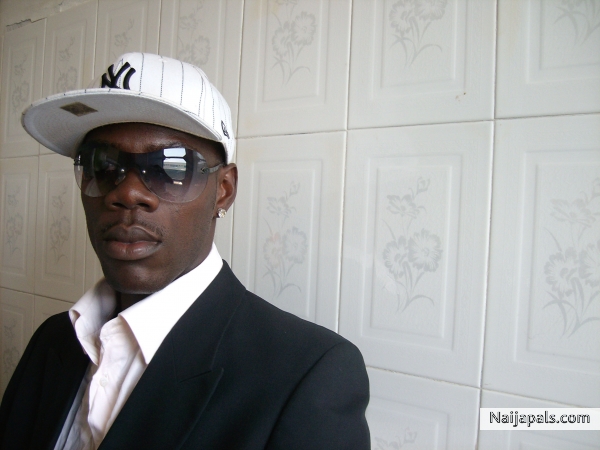  - click for next photo