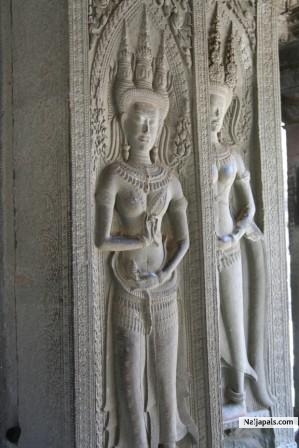Apsara (cambodia) - click for next photo