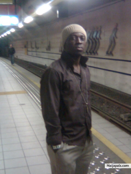  - click for next photo