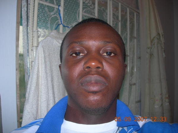 bigb - click for next photo