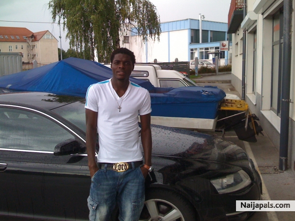  - click for next photo