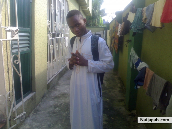  - click for next photo