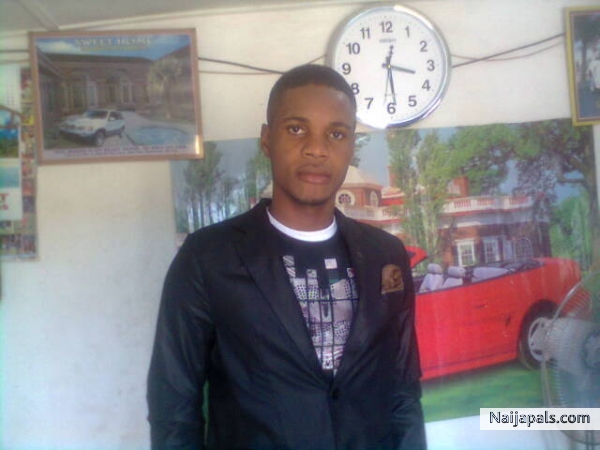  - click for next photo