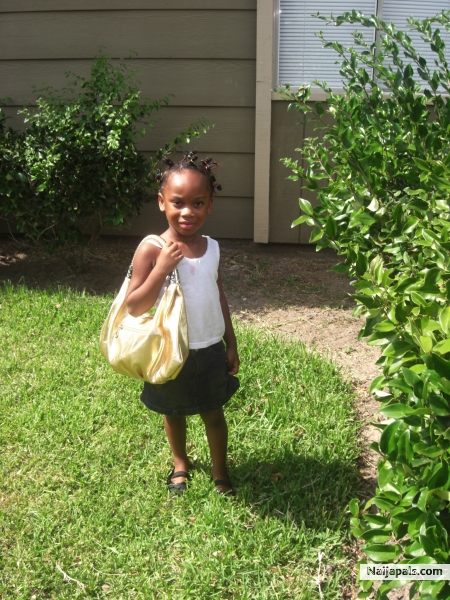 mi sister - click for next photo