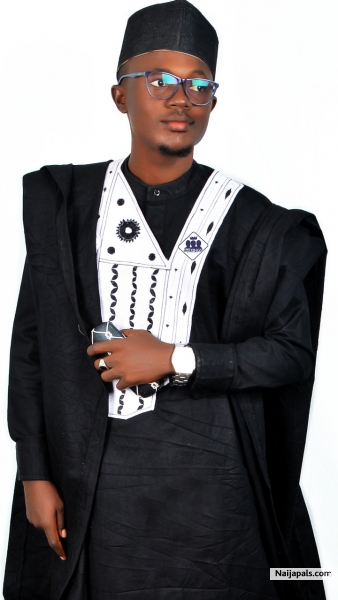 Agbada - click for next photo