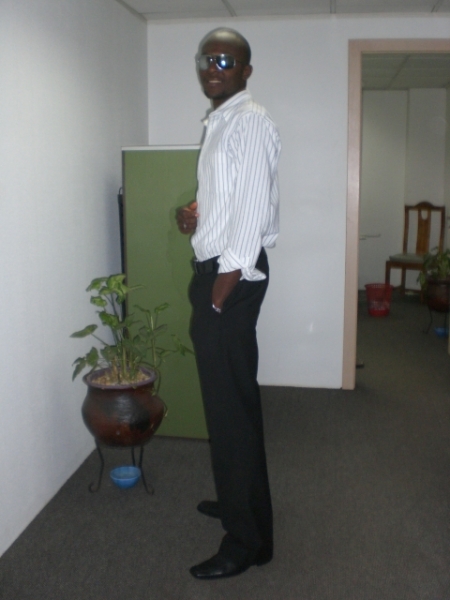  - click for next photo