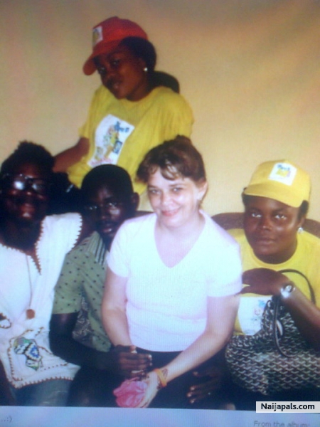 With fans... - click for next photo