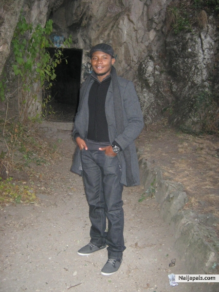  - click for next photo