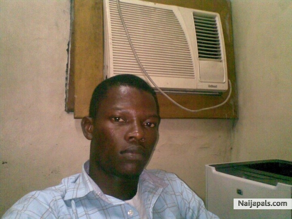 Mr Oyebisi - click for next photo