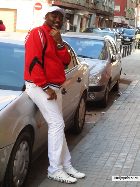  - click for next photo