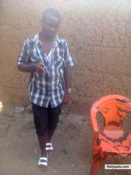  - click for next photo