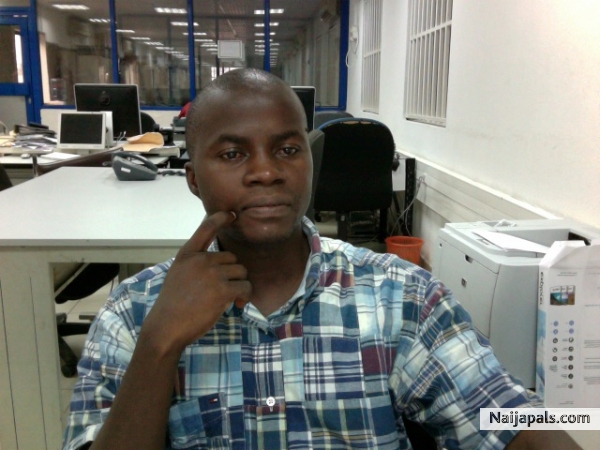 David in the office. - click for next photo