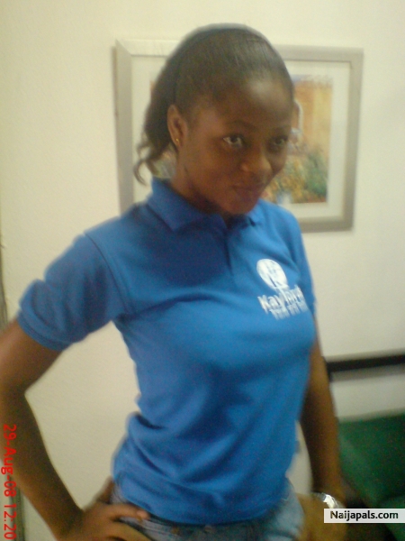 " motee - click for next photo