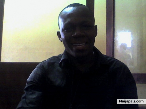 ayanfe ELEDUA - click for next photo