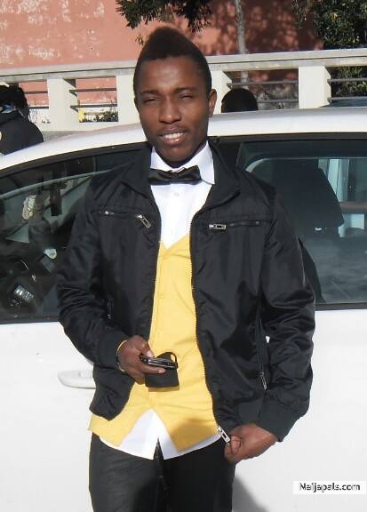  - click for next photo