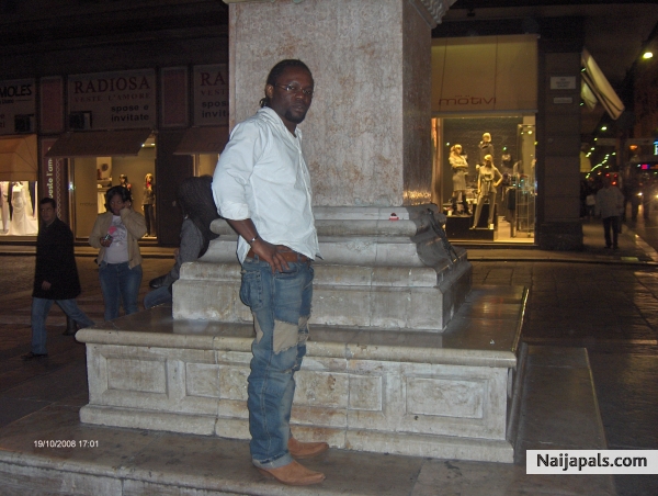  - click for next photo
