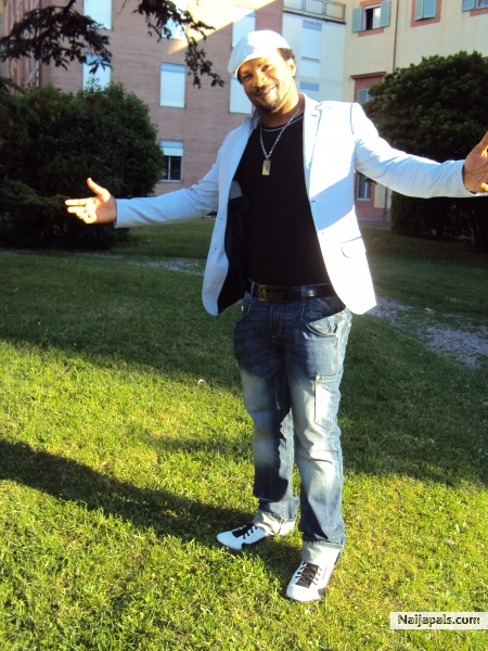  - click for next photo