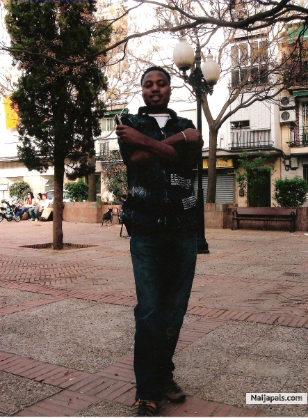  - click for next photo