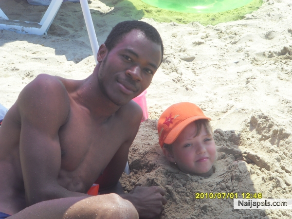  - click for next photo