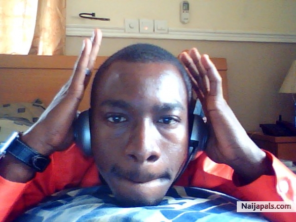 im just jaming up to ma demos - click for next photo