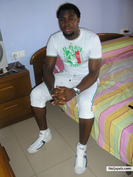  - click for next photo