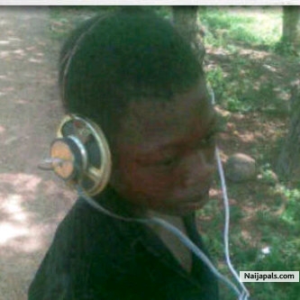 boy....we try inventing b4 oyibo sef - click for next photo