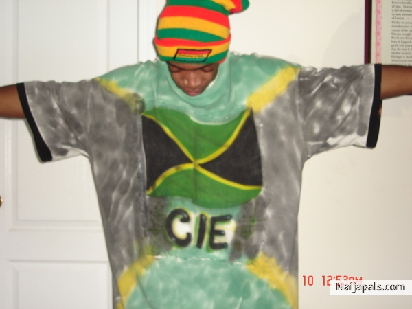 JAH~RASTA~FARI - click for next photo