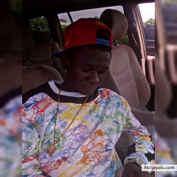  - click for next photo