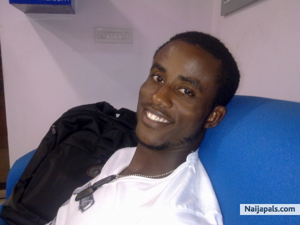 just chilling...!!!!!! - click for next photo
