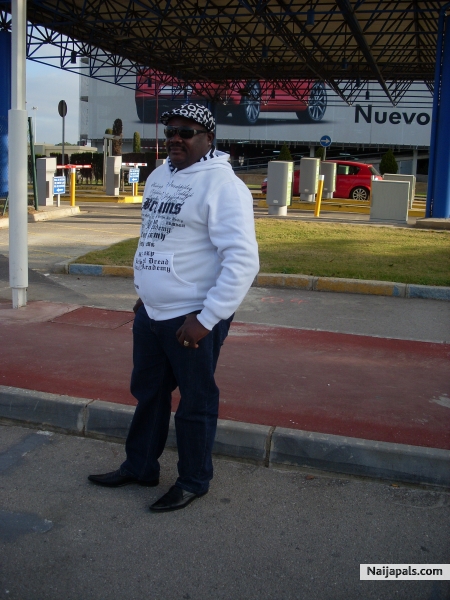  - click for next photo