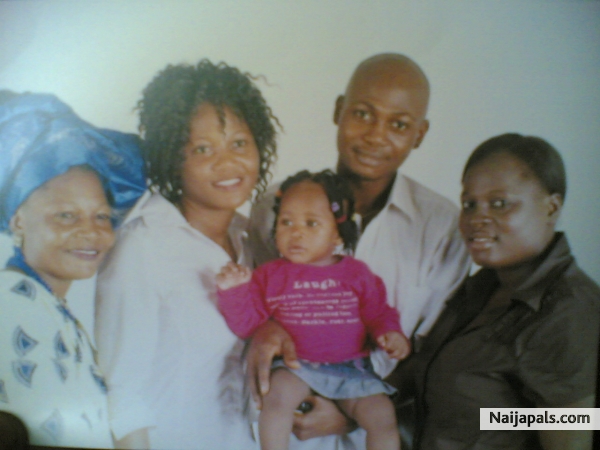 mi family - click for next photo