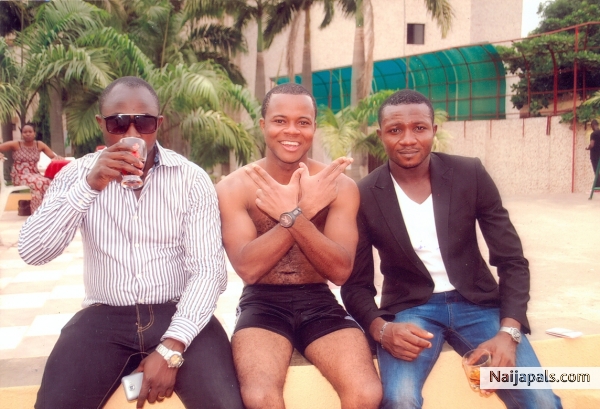 3wise guyz - click for next photo