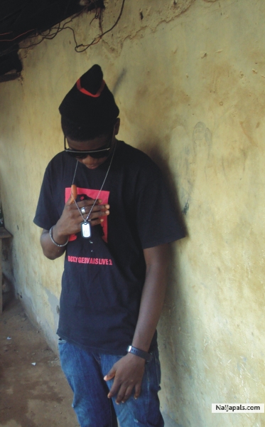  - click for next photo