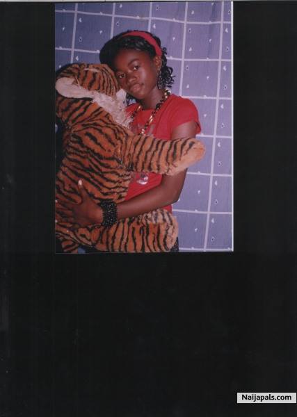 Am Joy from Nigeria 20yrs love to meet people from different occassion. - click for next photo