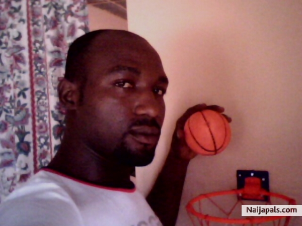 Doin the MJ fadeaway - click for next photo