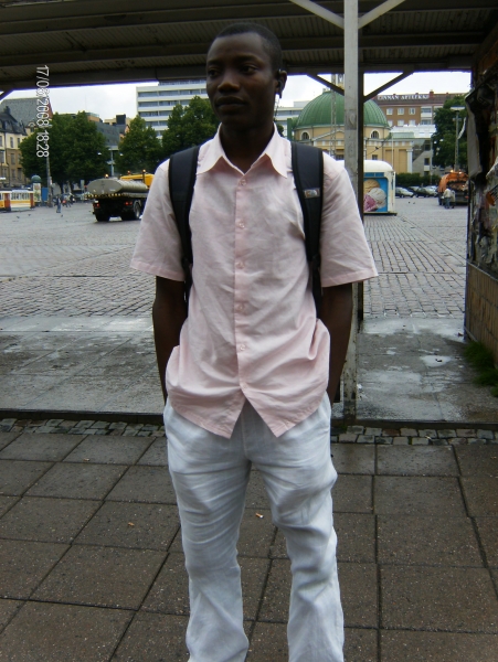  - click for next photo