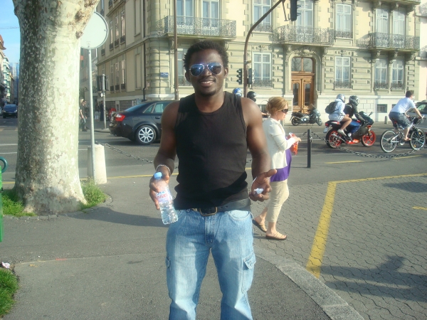  - click for next photo