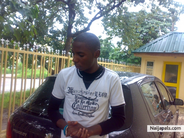  - click for next photo