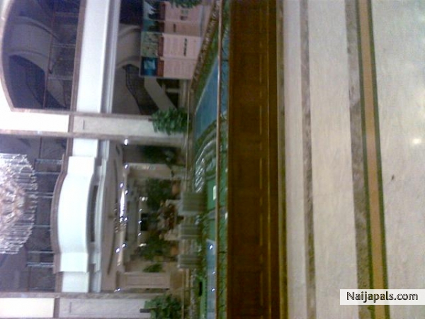  - click for next photo