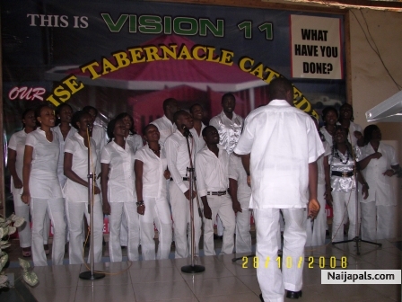 the best choir in the world - click for next photo