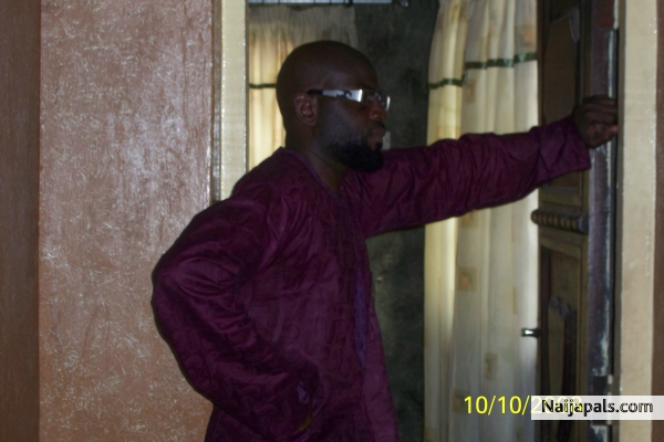  - click for next photo