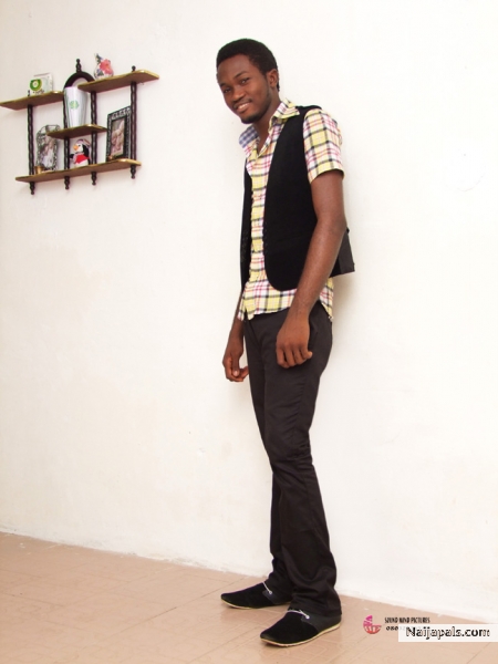  - click for next photo