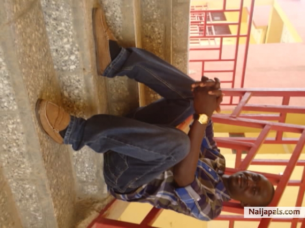 Chilling tinz - click for next photo